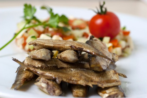dimljena sardina i sopska salata 3
