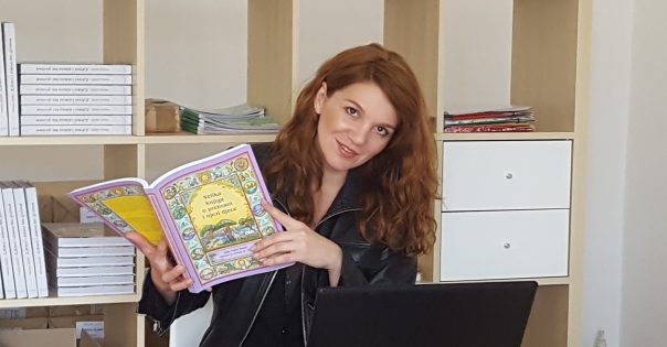 maja-kod-anite-u-kancelariji